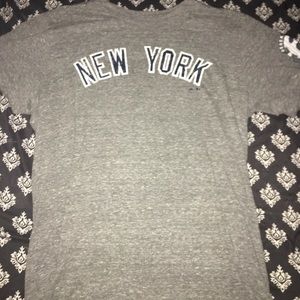 New York Yankees shirt